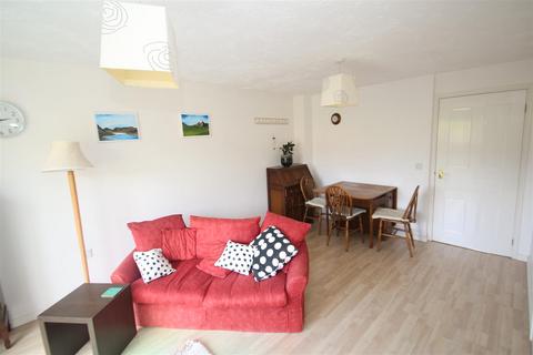 8 Ancient Way, Salisbury, SP2 8TE