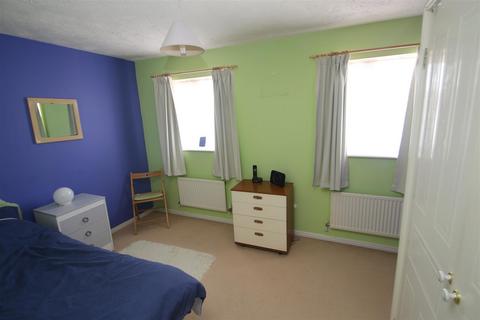 8 Ancient Way, Salisbury, SP2 8TE