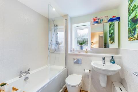 2 Fieldview Drive, Powick, Worcester, WR2 4ST