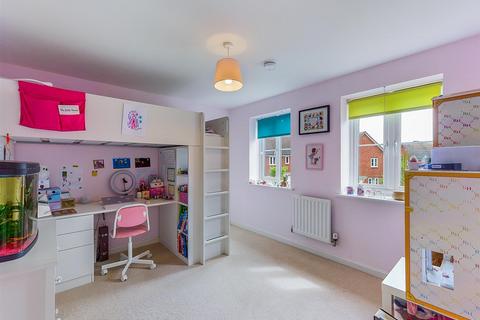 2 Fieldview Drive, Powick, Worcester, WR2 4ST