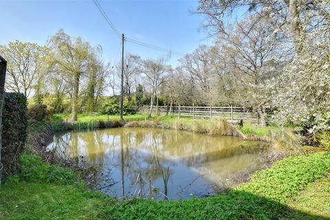 4 bedroom detached house for sale, Ashford Road, High Halden