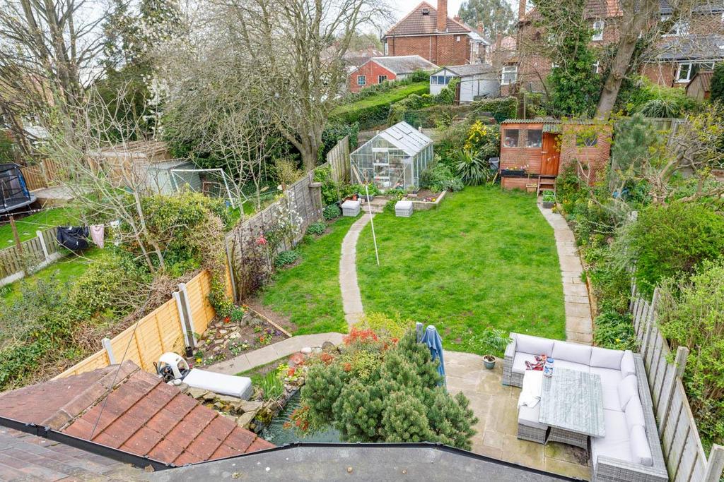 Holgate Road, York, YO24 4DL 4 bed semidetached house £450,000