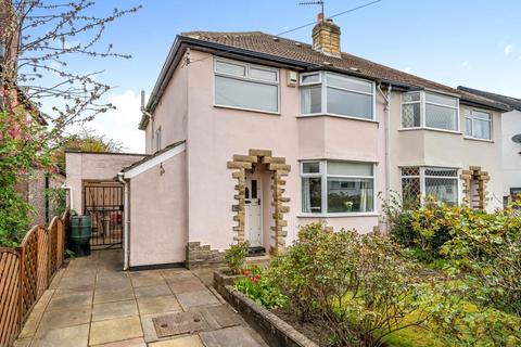 4 bedroom semi-detached house for sale, Gainsborough Drive, Leeds