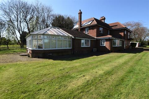 4 bedroom detached house for sale, Main Road, Wyton, Hull