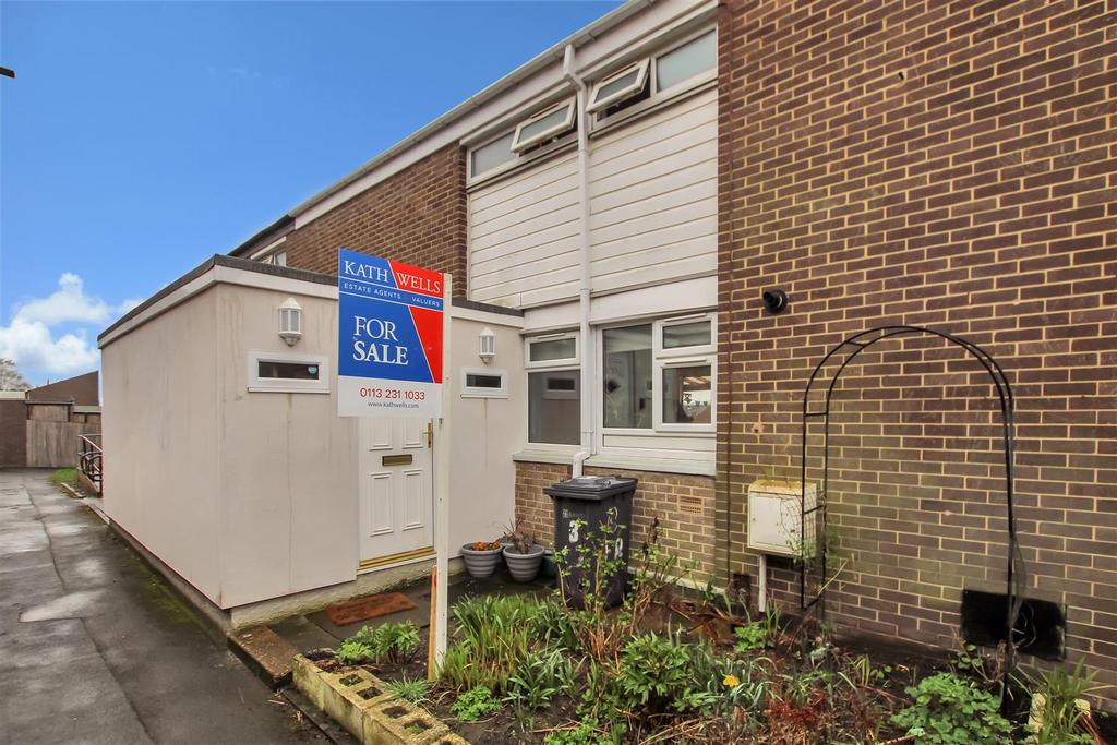 Fawcett Road, Lower wortley, Leeds 3 bed townhouse £125,000
