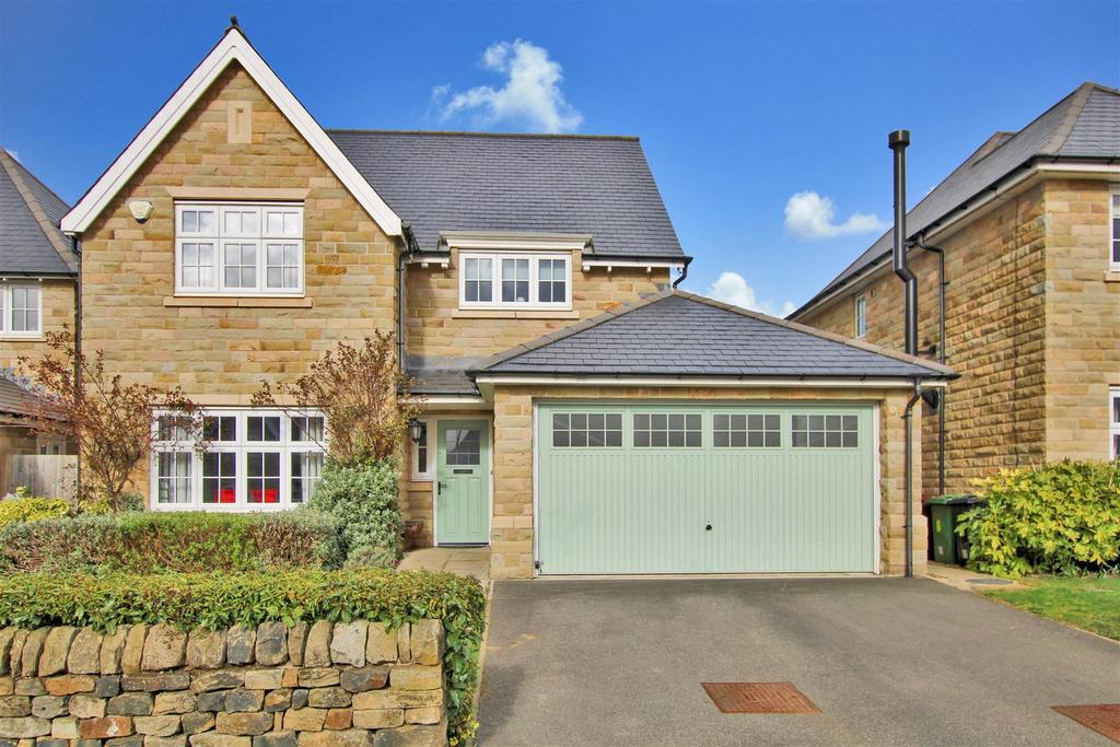 Mackintosh Road, Horsforth, Leeds 4 bed detached house for sale £625,000