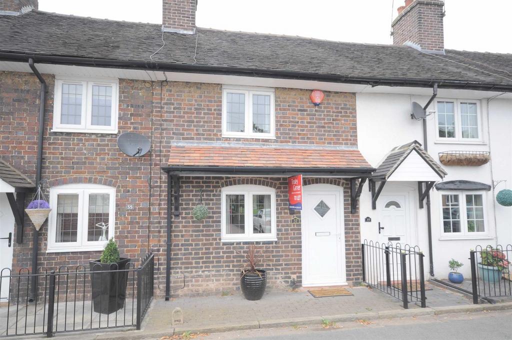 Longton Road, Barlaston, StokeOnTrent 2 bed cottage £785 pcm (£181 pw)