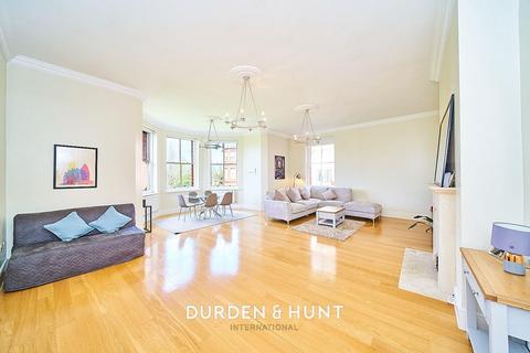 2 bedroom apartment for sale, Osborne House, Woodford Green, IG8