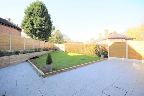 2 Abbots Way, Newcastle, ST5 2ET
