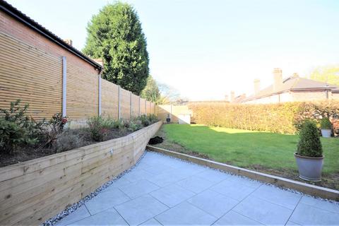 2 Abbots Way, Newcastle, ST5 2ET