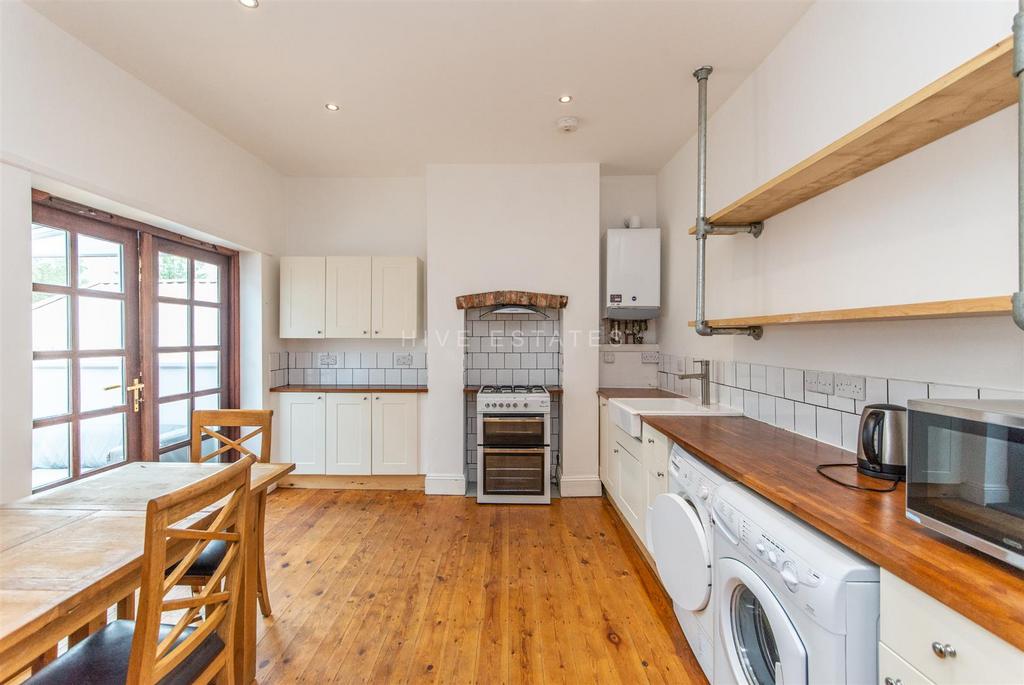 Heaton Road, Heaton, Newcastle Upon Tyne 5 bed terraced house £1,560