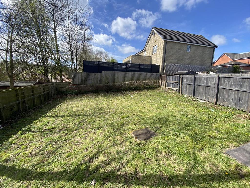 Lilac Avenue, Framwellgate Moor, Durham 3 bed semidetached house £