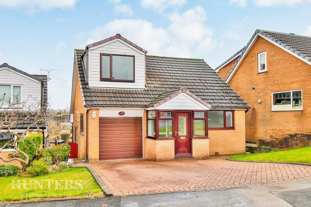Starring Way, Littleborough, OL15 8RE 3 bed detached house £1,200 pcm