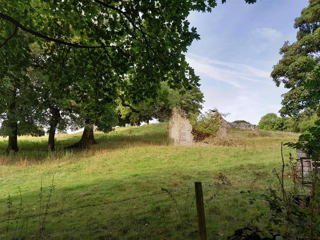 Land at West End, Wirksworth, Matlock Land £75,000