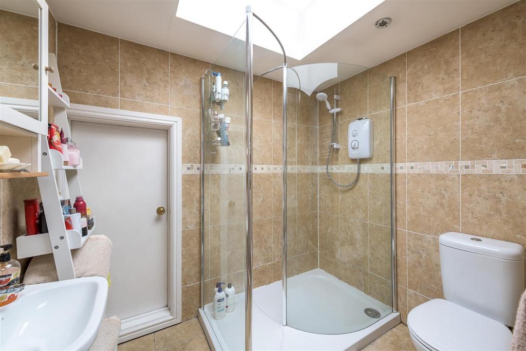 230419 - 8 Campbell Road, Bedford - 18.jpg