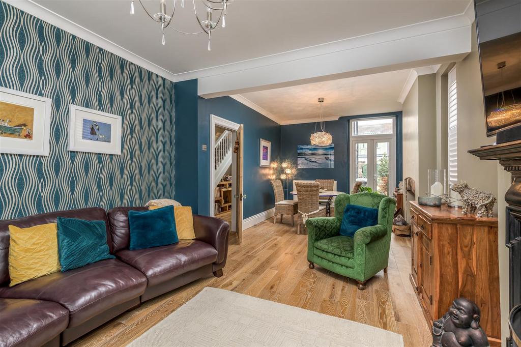 230419 - 8 Campbell Road, Bedford - 03.jpg