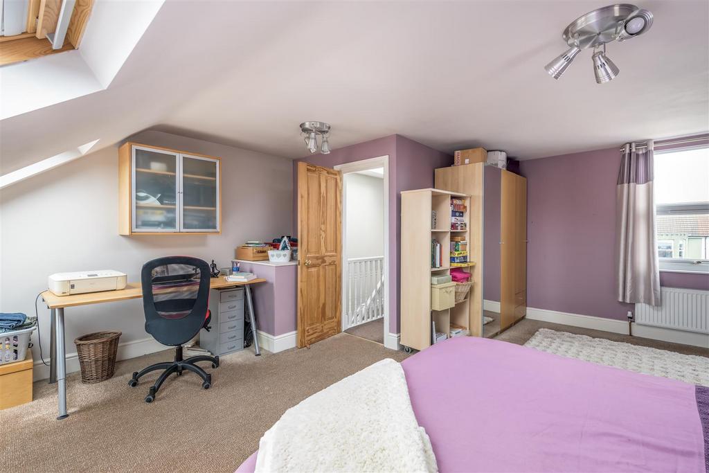 230419 - 8 Campbell Road, Bedford - 17.jpg