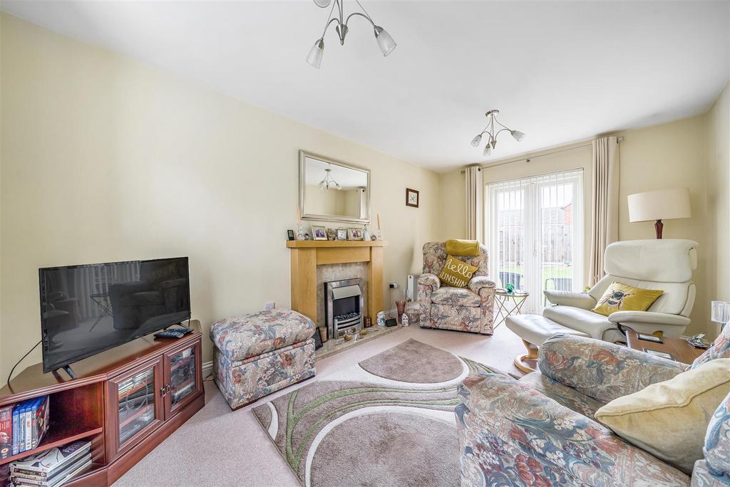 Maskell Drive, Bedford 3 bed end of terrace house for sale £340,000
