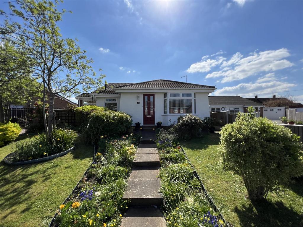 Diksmuide Drive, Ellesmere. 2 bed bungalow £225,000