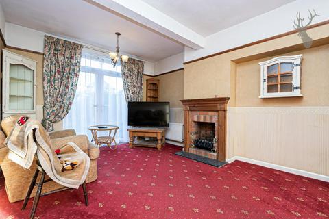 1 Bernwell Road, London, E4 6HX