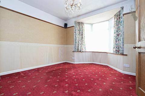 1 Bernwell Road, London, E4 6HX