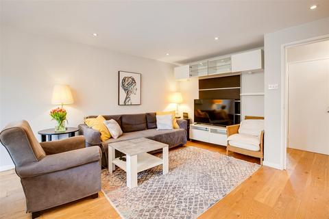 28 Gresham Way, London, SW19 8ED