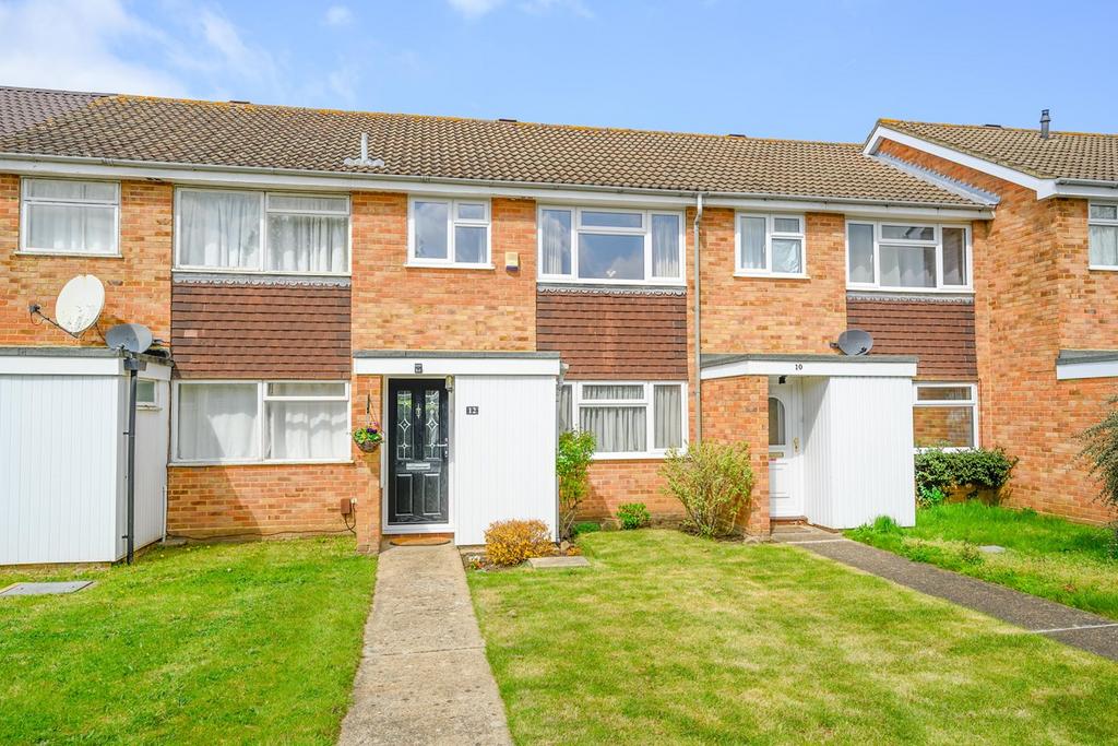 Egmont Road, WaltononThames, KT12 3 bed terraced house for sale £489,950