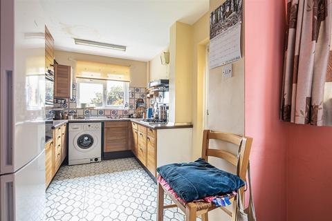 6 Old Hay Close, Sheffield, S17 3GQ