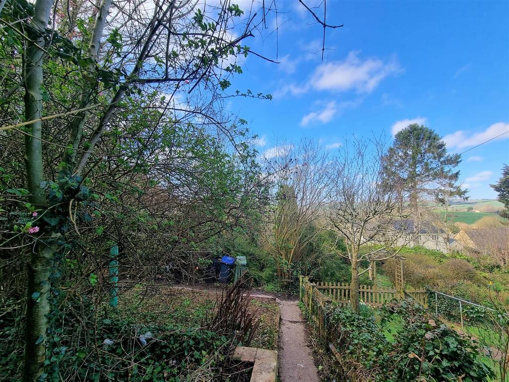 Quarry Hill, Box, Corsham 2 bed terraced house for sale £195,000