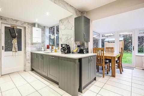 58 Rowan Tree Dell, Sheffield, S17 4FN