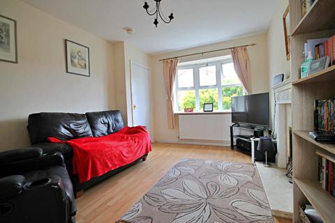 18 Exeter Drive, Tamworth, B79 7YQ