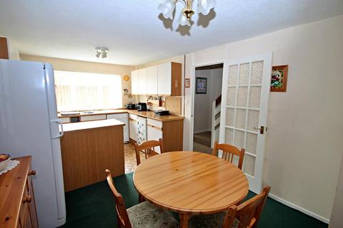 109 Caledonian, Tamworth, B77 2EH