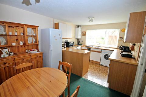 109 Caledonian, Tamworth, B77 2EH
