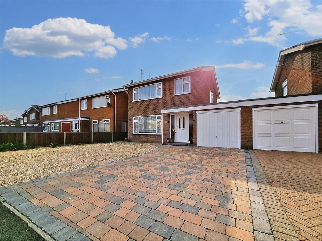 Chestnut Avenue, Holbeach, Spalding 3 bed link detached house for sale