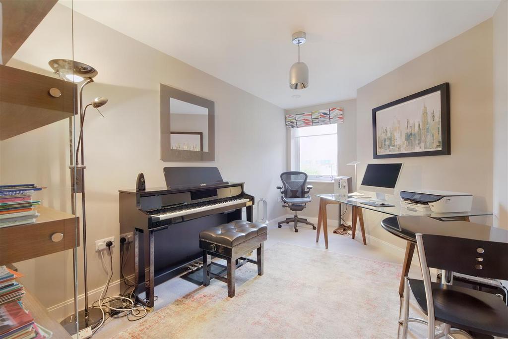 8547524-interior01.JPG