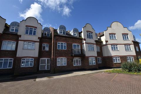 2 bedroom flat for sale - Venables Close, Canvey Island SS8