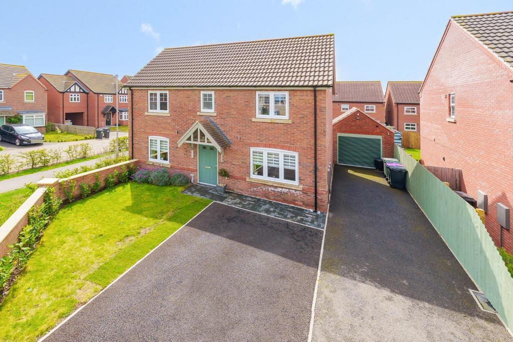 Chadwick Way, Coningsby, Lincoln 4 bed detached house £325,000