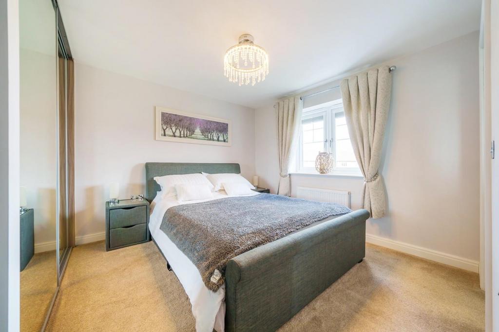 Master bedroom.jpg