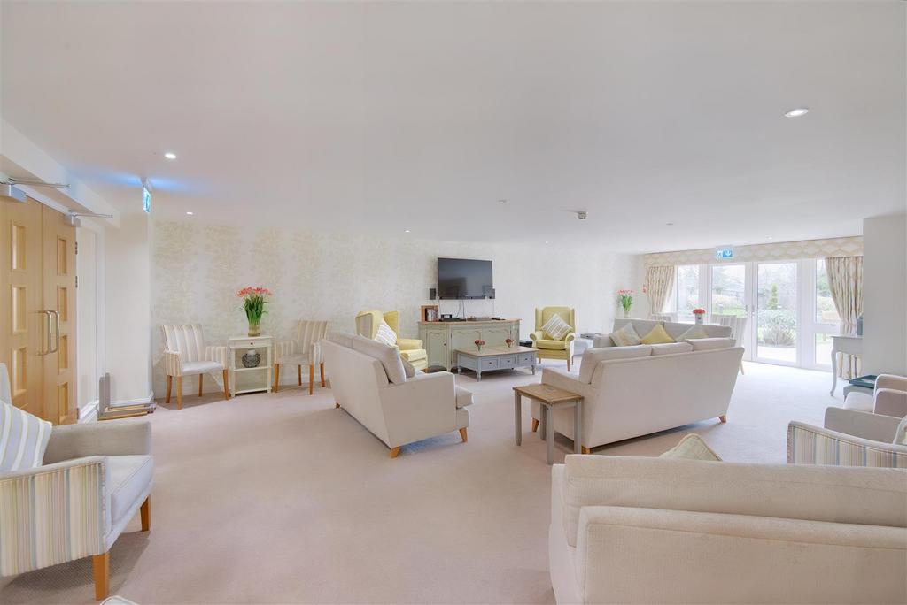 8549430-interior18.JPG