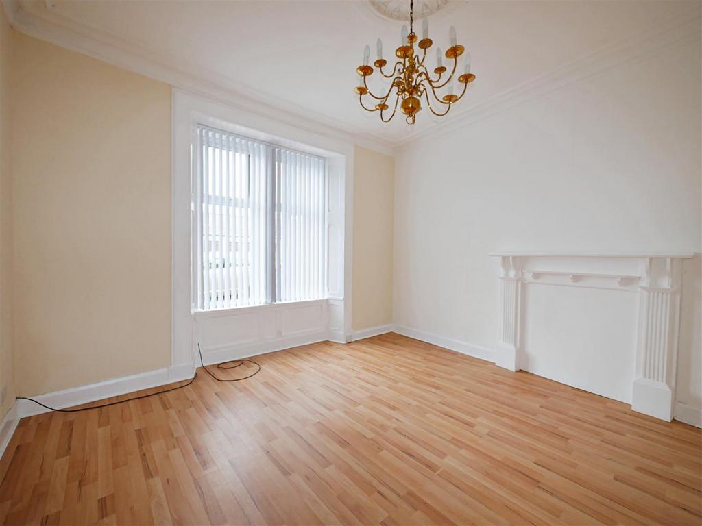Eastside, Kirkintilloch, Glasgow 1 bed flat £525 pcm (£121 pw)