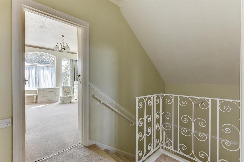 70 Grand Ave-16.jpg