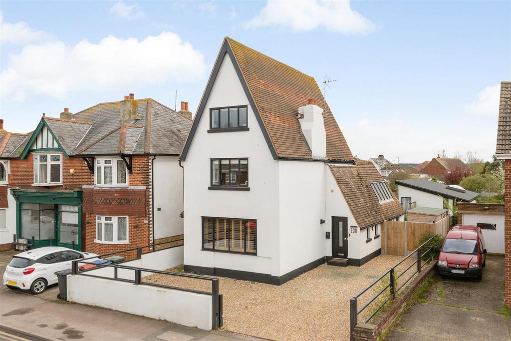Tankerton Road, Tankerton, Whitstable 5 bed detached house for sale £885,000