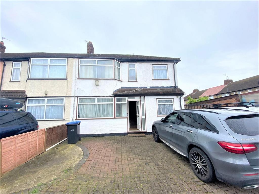 Shirley Grove, London N9 5 bed house £2,350 pcm (£542 pw)