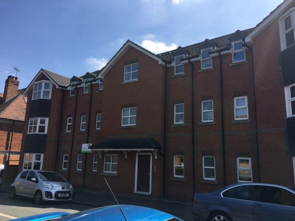 Flat Avenue Court Kettering 2 bed apartment £700 pcm (£162 pw)