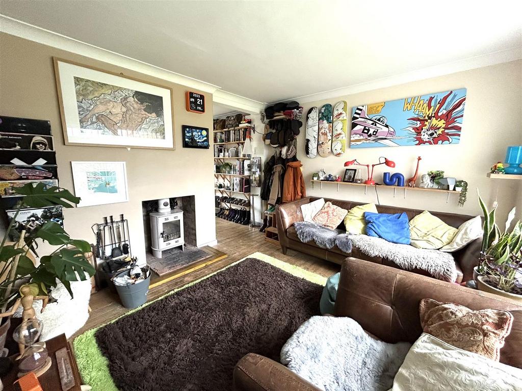 Chichester Drive, Quinton, Birmingham 2 bed end of terrace house for