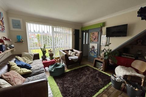166 Chichester Drive, Quinton, Birmingham, B32 1BB