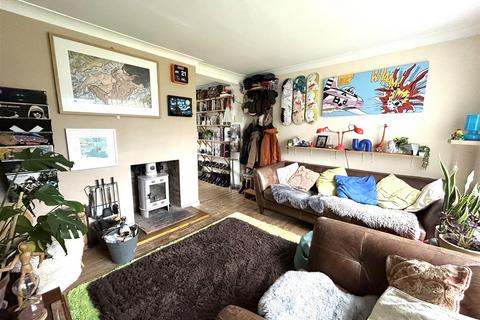 166 Chichester Drive, Quinton, Birmingham, B32 1BB