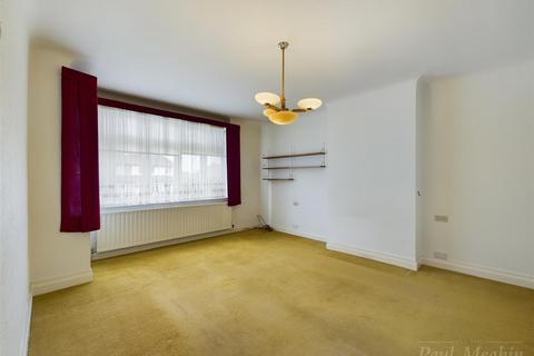 124 Littleheath Road, South Croydon, CR2 7SE