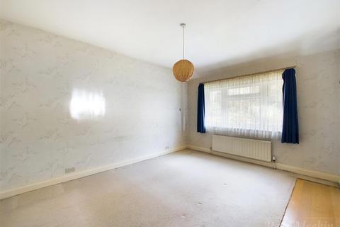 124 Littleheath Road, South Croydon, CR2 7SE
