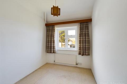 124 Littleheath Road, South Croydon, CR2 7SE